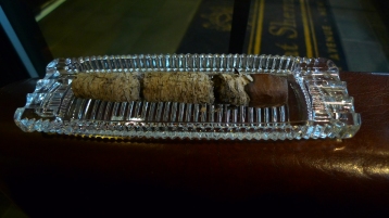 Arturo Fuente Magnum R 54, on cover of a Princess House Ashtray / smoked at: Nat Sherman, New York, NY / Leica D-Lux 4