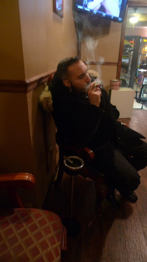 At NYC Fine Cigars, New York, NY / Leica D-Lux 4 / Photo: Sila Blume